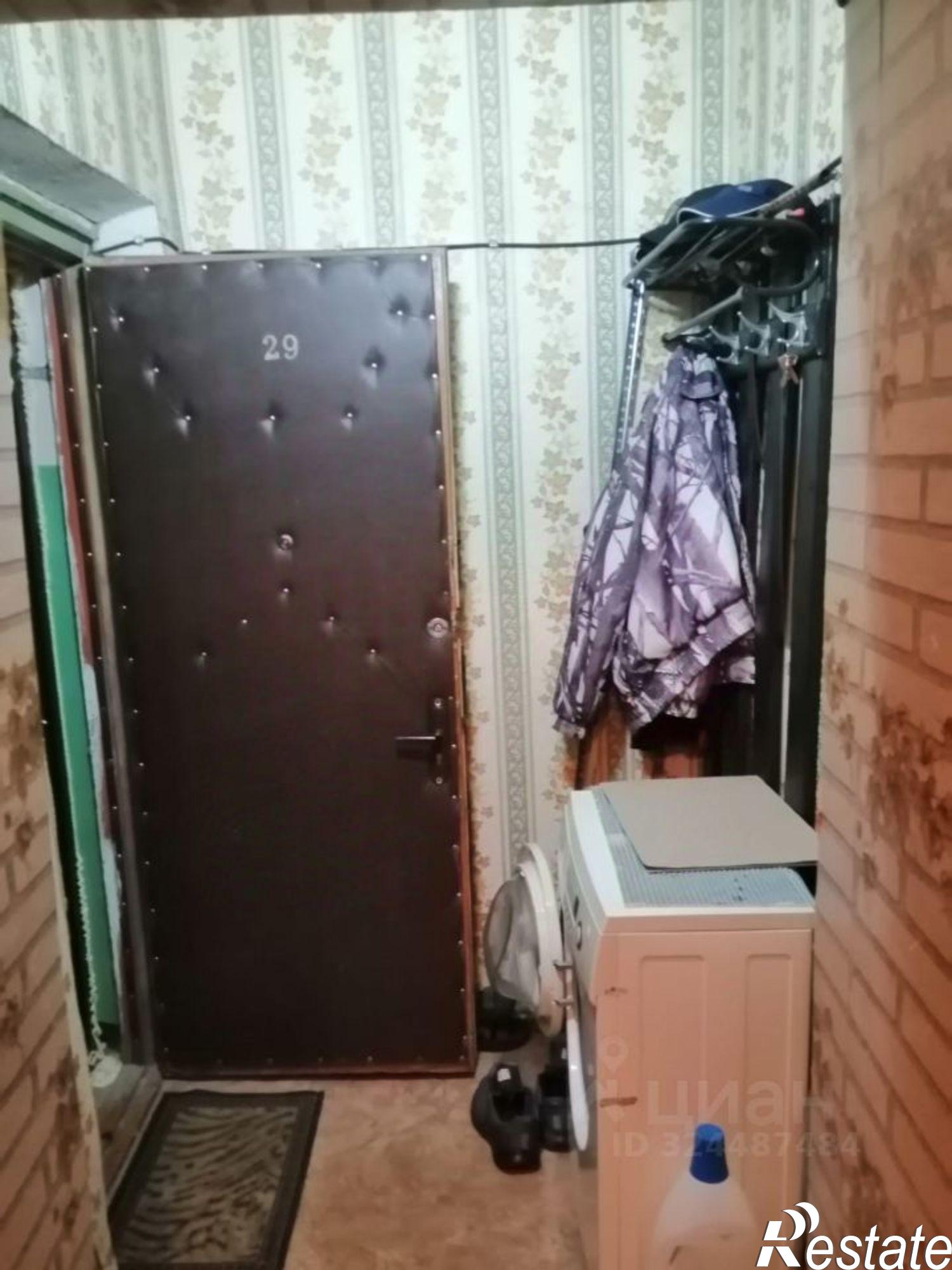 Купить квартиру за 2 500 000 рублей на Большая Спасская улица, 8/27