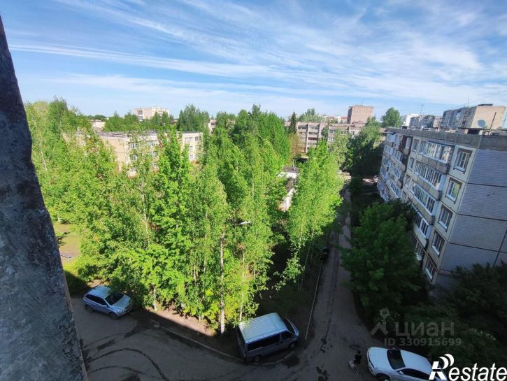3-комн квартира улица Валентина Степанченко, 31,  д. 31