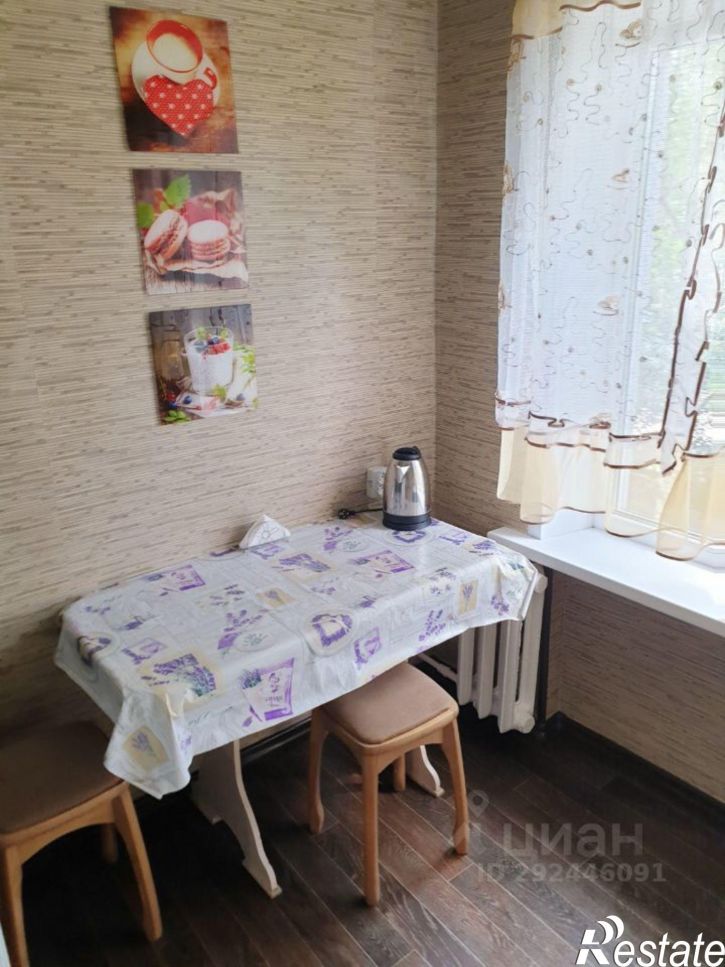 2-комн квартира Театральный пр-д, 1,  д. 1