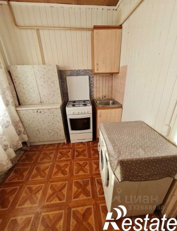 2-комн квартира улица Челюскинцев, 40,  д. 40